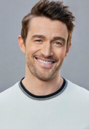 Robert Buckley