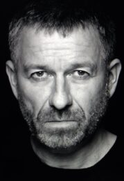 Sean Pertwee